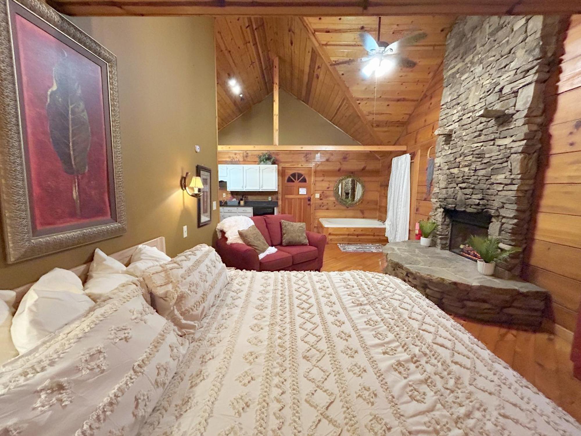 Honeymoon Hideaway Villa แกตลิงเบิร์ก ภายนอก รูปภาพ
