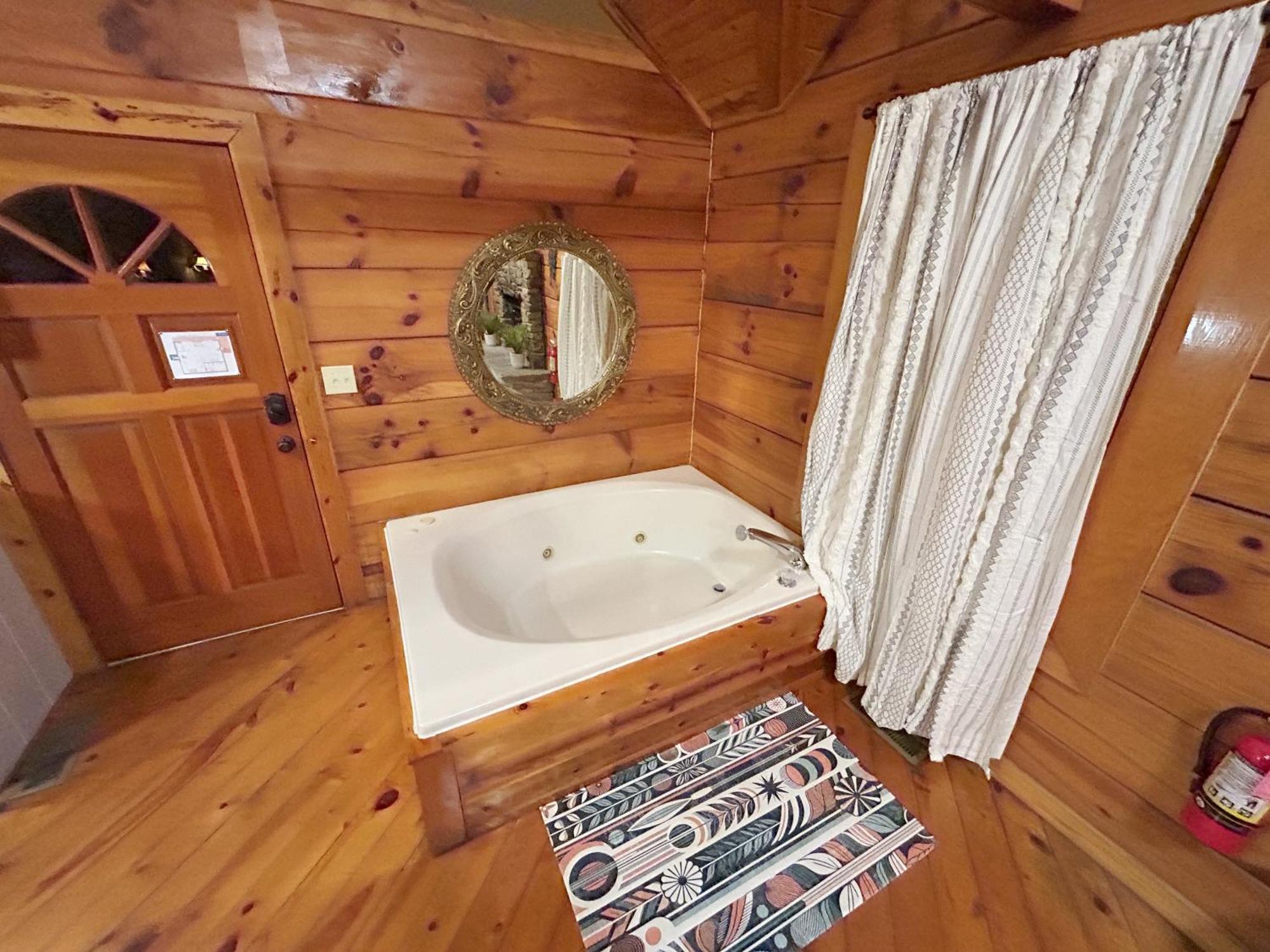 Honeymoon Hideaway Villa แกตลิงเบิร์ก ภายนอก รูปภาพ