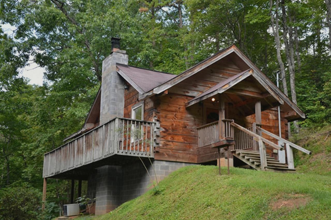 Honeymoon Hideaway Villa แกตลิงเบิร์ก ภายนอก รูปภาพ
